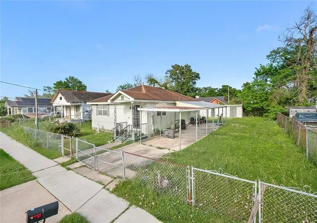 Photo 2 of Single family home for sale at 4517 Dodt Ave, New Orleans, LA 70126 | MLS# 2572843 | Listing updated on 2026-08-17