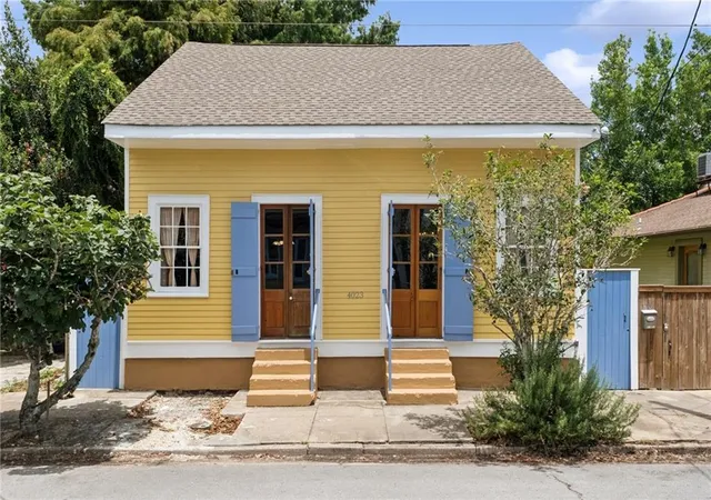 Photo 1 of Single family home for sale at 4023 Royal St, New Orleans, LA 70117 | MLS# 2571929 | Listing updated on 2026-08-21
