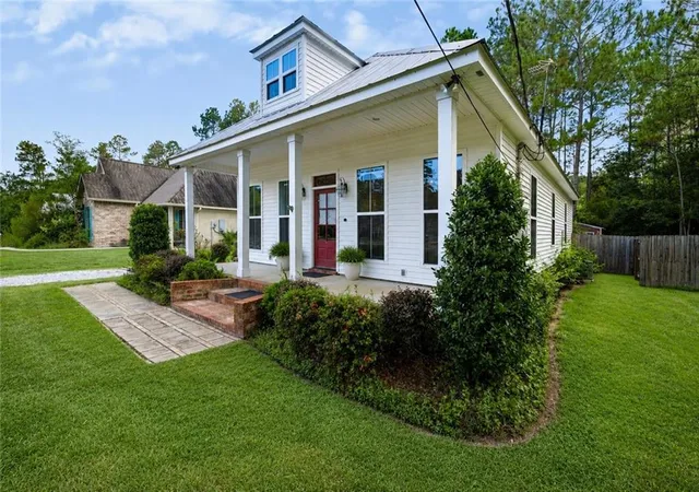 2nd image of 70393 Menuet Rd, Mandeville, LA 70471 | MLS# 2571739