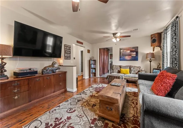 Photo 3 of Single family home for sale at 919 Mehle St, Arabi, LA 70032 | MLS# 2569940 | Listing updated on 2026-08-18