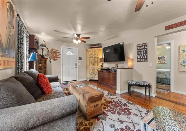 Photo 4 of Single family home for sale at 919 Mehle St, Arabi, LA 70032 | MLS# 2569940 | Listing updated on 2026-08-18