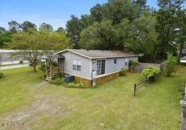 1st image of 10750 Linohau Wy, Diamondhead, MS 39525 | MLS# 2572477