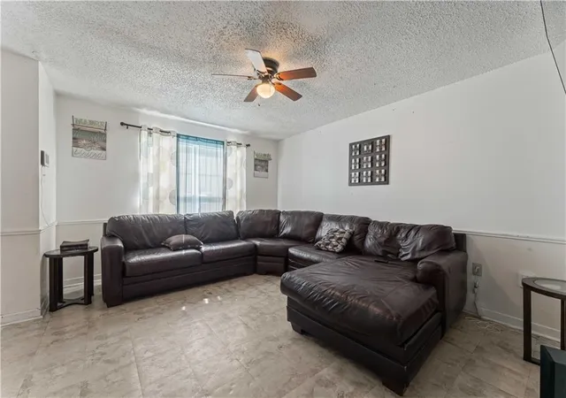 2nd image of 11855 Hallmark Dr, Baton Rouge, LA 70807 | MLS# 2573162