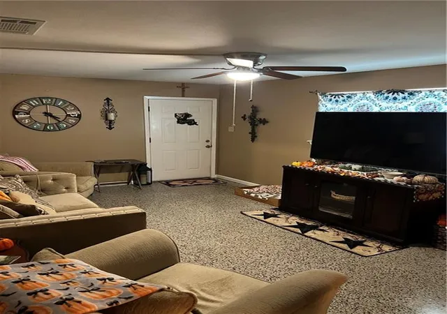 Listing Photo 5 - Condo for sale in building located at 111 E F Stockfletch St, Belle Chasse, LA 70037