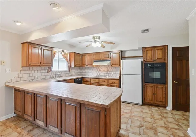Photo 3 of Single family home for sale at 1528 Nursery Ave, Metairie, LA 70005 | MLS# 2573217 | Listing updated on 2026-08-19