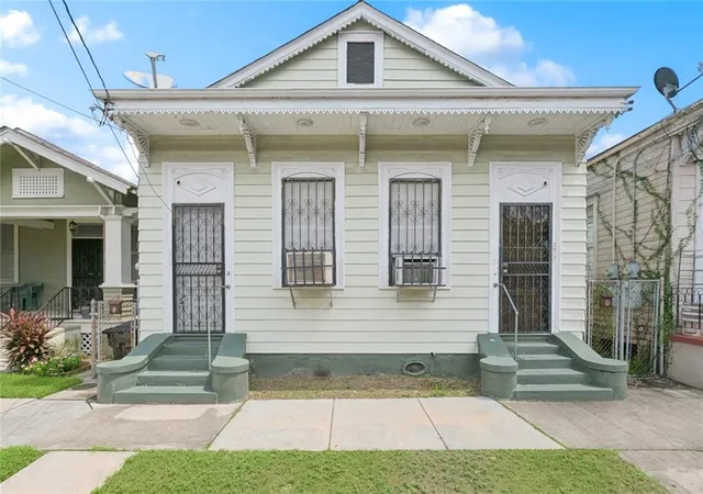 Photo 1 of Multi family home for sale at 2517 19 Laharpe St, New Orleans, LA 70119 | MLS# 2573223 | Listing updated on 2026-08-19