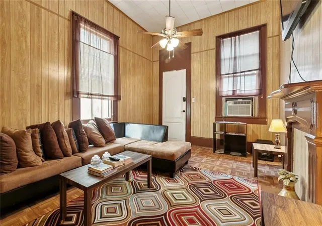 Listing Photo 4 - Condo for sale in building located at 2517 19 Laharpe St, New Orleans, LA 70119
