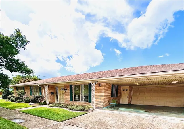 Photo 1 of Single family home for sale at 4545 Ithaca St, Metairie, LA 70006 | MLS# 2572325 | Listing updated on 2026-08-19