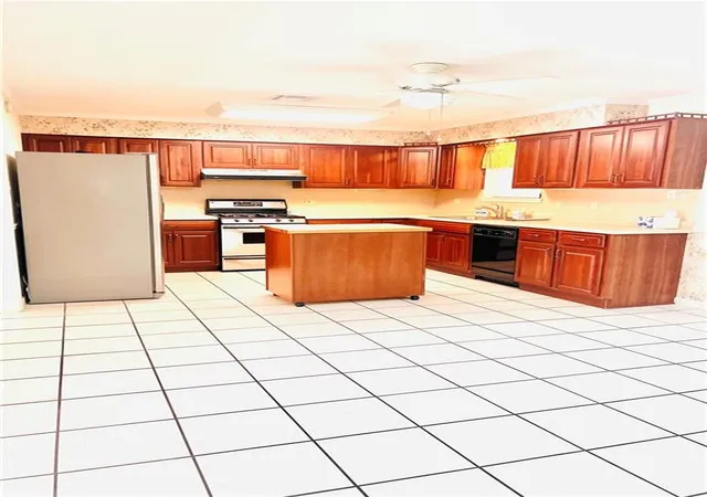 Photo 2 of Single family home for sale at 4545 Ithaca St, Metairie, LA 70006 | MLS# 2572325 | Listing updated on 2026-08-19