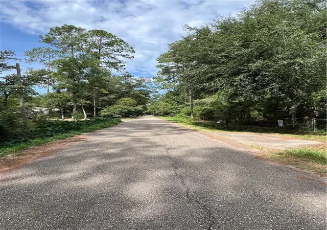 Photo 3 of Single family home for sale at 30337 Clesi Ave, Lacombe, LA 70445 | MLS# 2573157 | Listing updated on 2026-08-19
