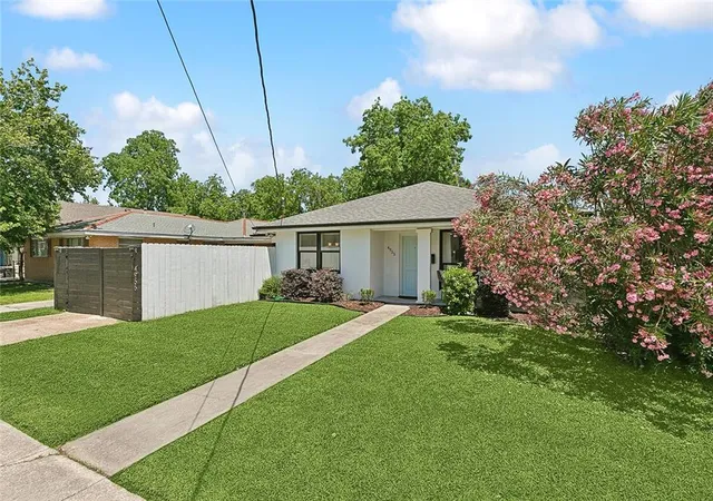 Photo 1 of Single family home for sale at 4955 Lafaye St, New Orleans, LA 70122 | MLS# 2573328 | Listing updated on 2026-08-19