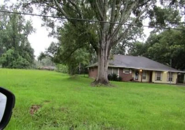 2nd image of 542 Ray Weiland Dr, Baker, LA 70714 | MLS# 2573353