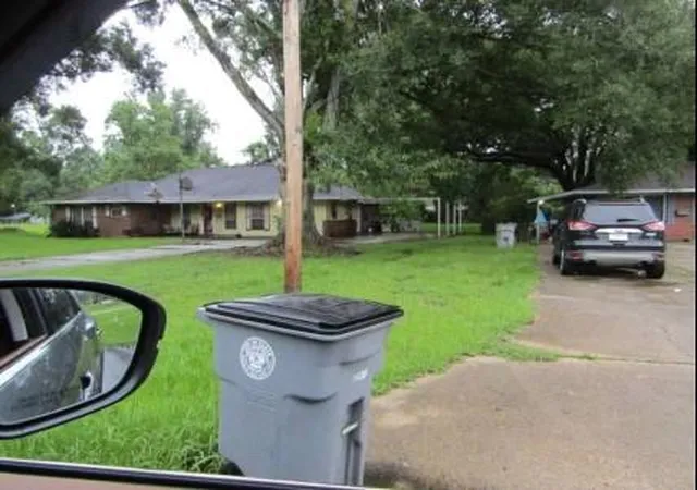 Photo 3 of Single family home for sale at 542 Ray Weiland Dr, Baker, LA 70714 | MLS# 2573353 | Listing updated on 2026-08-20