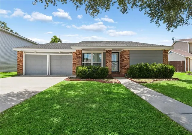 2nd image of 4049 S Chipwood Dr, Harvey, LA 70058 | MLS# 2573315