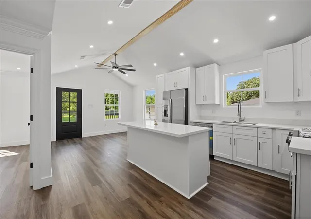Photo 3 of Single family home for sale at 587 W Easy St, Destrehan, LA 70047 | MLS# 2573370 | Listing updated on 2026-08-20