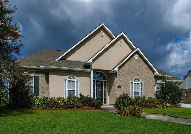 1st image of 3812 Lake Winnipeg Dr, Harvey, LA 70058 | MLS# 2573376