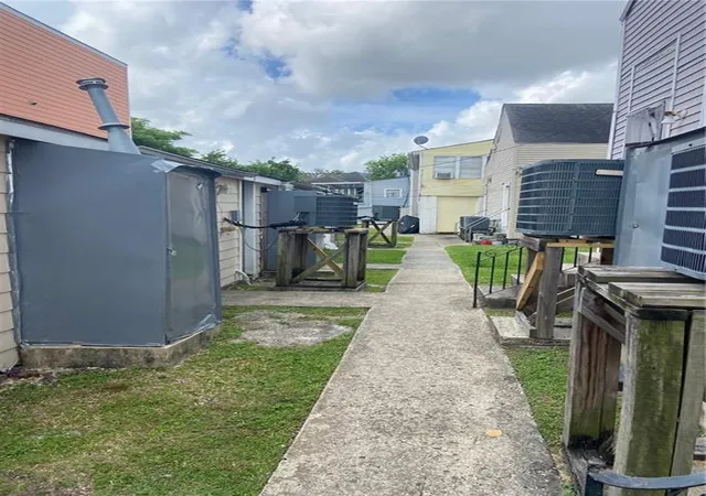 Photo 3 of Multi family home for sale at 304 S 06 Norman C Francis Pkwy, New Orleans, LA 70119 | MLS# 2573454 | Listing updated on 2026-08-20