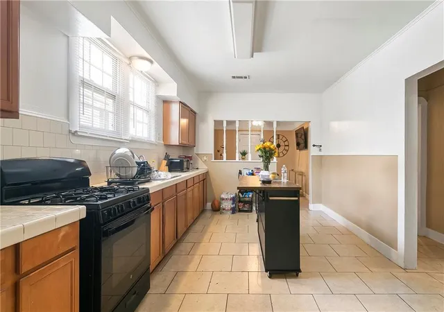Photo 4 of House for sale at 530-530 1/2 Ave D, Westwego, LA 70094 | MLS# 2572774 | Listing updated on 2026-08-20