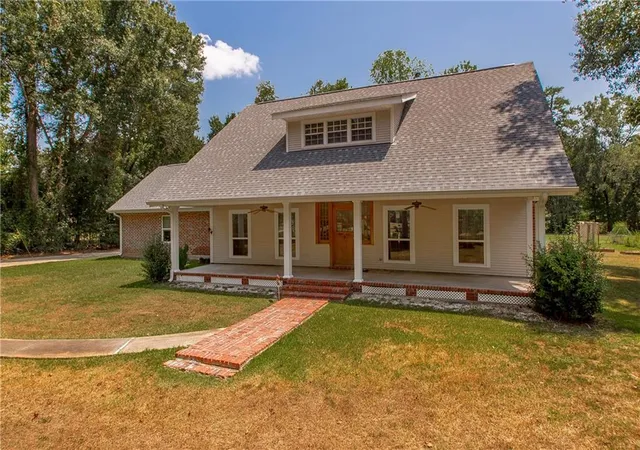 Photo 2 of Single family home for sale at 39360 Babin Ln, Ponchatoula, LA 70454 | MLS# 2573523 | Listing updated on 2026-08-26