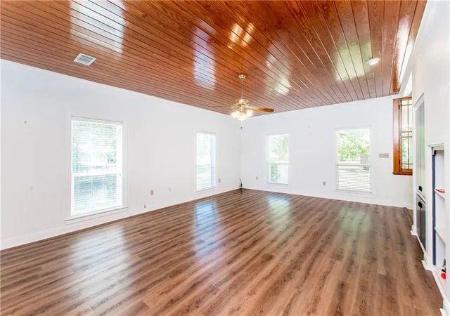 Photo 3 of Single family home for sale at 39360 Babin Ln, Ponchatoula, LA 70454 | MLS# 2573523 | Listing updated on 2026-08-26