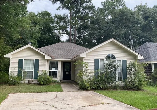 Photo 1 of Single family home for sale at 35326 Windsor Dr, Slidell, LA 70460 | MLS# 2573350 | Listing updated on 2026-08-21