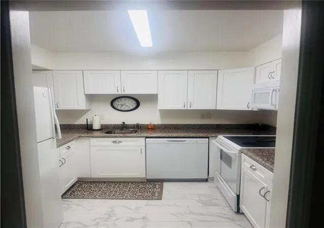Photo 2 of Condo for sale at 2500 Houma Blvd #219, Metairie, LA 70001 | MLS# 2573522 | Listing updated on 2026-08-25