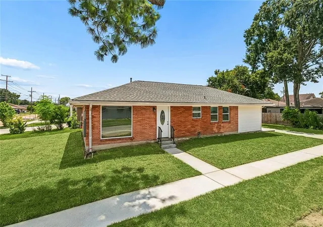 Photo 1 of Single family home for sale at 1524 Carnation Ave, Metairie, LA 70001 | MLS# 2573581 | Listing updated on 2026-08-21