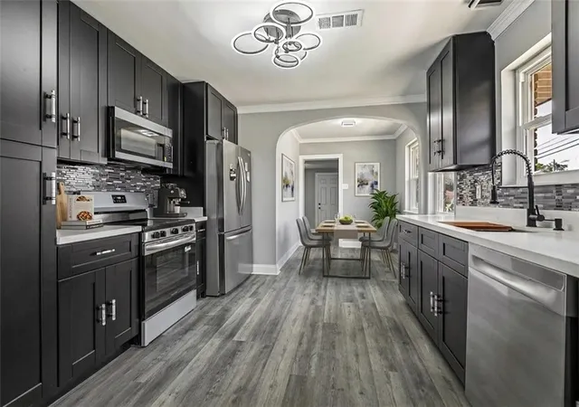 Photo 2 of Single family home for sale at 1524 Carnation Ave, Metairie, LA 70001 | MLS# 2573581 | Listing updated on 2026-08-21