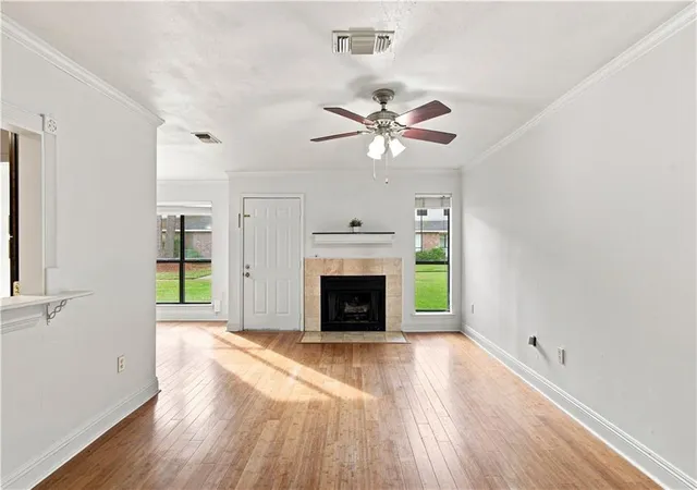 Listing Photo 3 - Condo for sale in building located at 213 Pineridge Ct, Mandeville, LA 70448 - Unit #213
