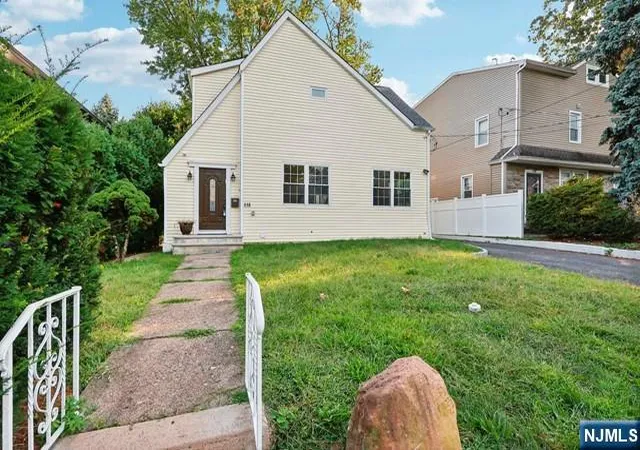 Photo 3 of Sale Pending at 118 Sunset Ln, Tenafly, NJ 07670 | MLS# 24029736 | Listing updated on 2026-07-22