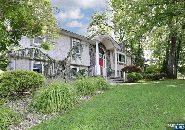 Photo 3 of Sale Pending at 62 Leach, Park Ridge, NJ 07656 | MLS# 25041556 | Listing updated on 2026-08-21