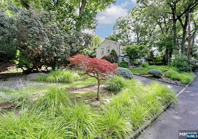 Photo 4 of Sale Pending at 62 Leach, Park Ridge, NJ 07656 | MLS# 25041556 | Listing updated on 2026-08-21