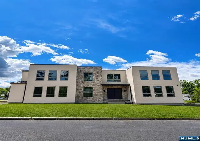 3rd image of 144 Demarest Ave, Englewood Cliffs, NJ 07632 | MLS# 26001024