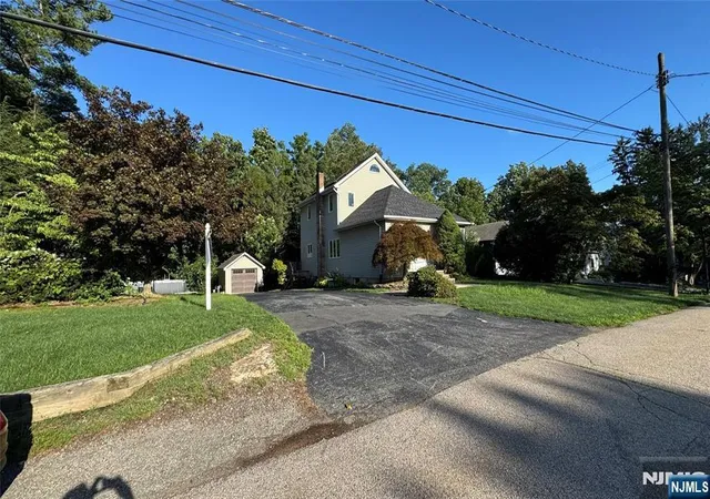 2nd image of 20 Center St, Butler Borough, NJ 07405 | MLS# 26003789