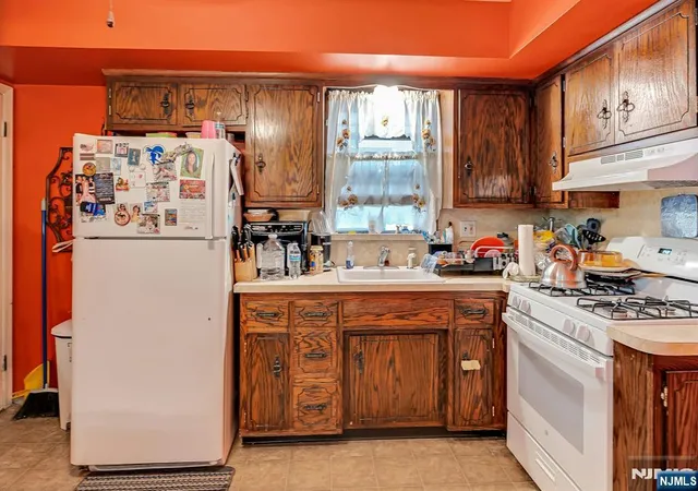 5th image of 349 2Nd St, East Newark, NJ 07029 | MLS# 26004519