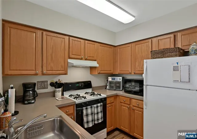Photo 4 of House for sale at 189 Forest Ave #216, Paramus, NJ 07652 | MLS# 26006044 | Listing updated on 2026-08-30