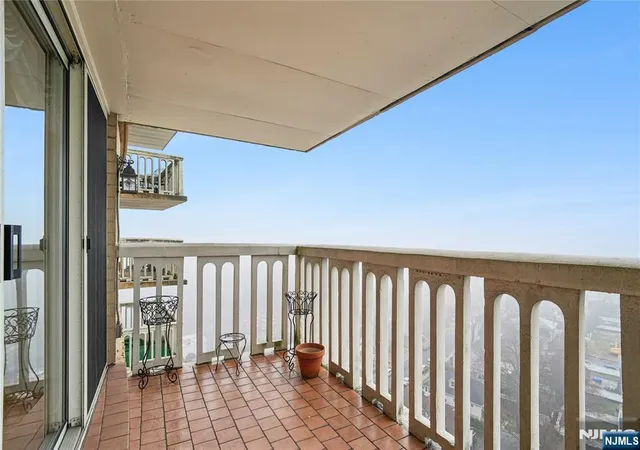 12th image of 555 North Ave #17-U, Fort Lee, NJ 07024 | MLS# 26006491