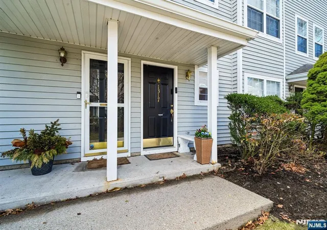 3rd image of 1317 Paddington Rd, Mahwah, NJ 07430 | MLS# 26007709
