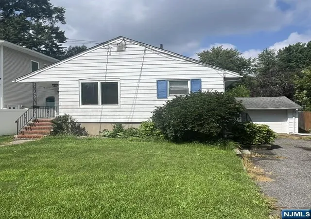 Photo 1 of Sale Pending at 18 Mckinley Pl, Bergenfield, NJ 07621 | MLS# 26007726 | Listing updated on 2026-09-01