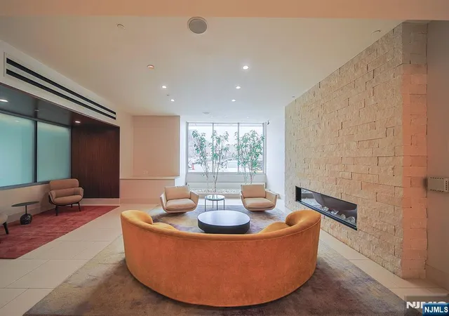 2nd image of 612 Hudson Park, Edgewater, NJ 07020