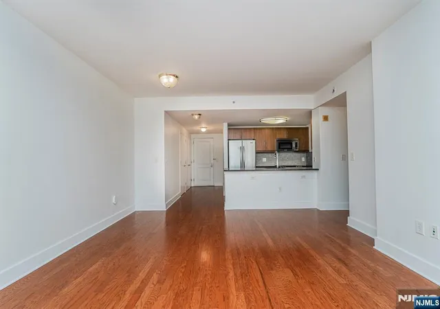 Photo 4 of Condo for sale at 88 Morgan St #3701, Jersey City, NJ 07302 | MLS# 26010011 | Listing updated on 2026-08-31