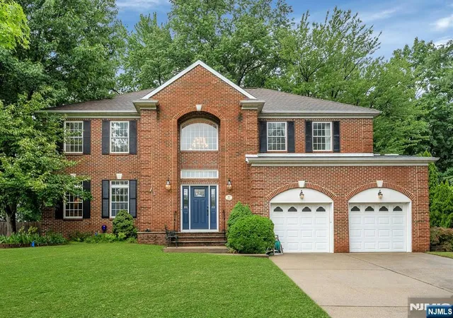 Photo 1 of Sale Pending at 5 Pelican Ct, Paramus, NJ 07652 | MLS# 26010134 | Listing updated on 2026-08-05
