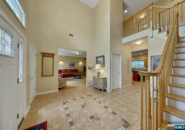 Photo 2 of Sale Pending at 5 Pelican Ct, Paramus, NJ 07652 | MLS# 26010134 | Listing updated on 2026-08-05
