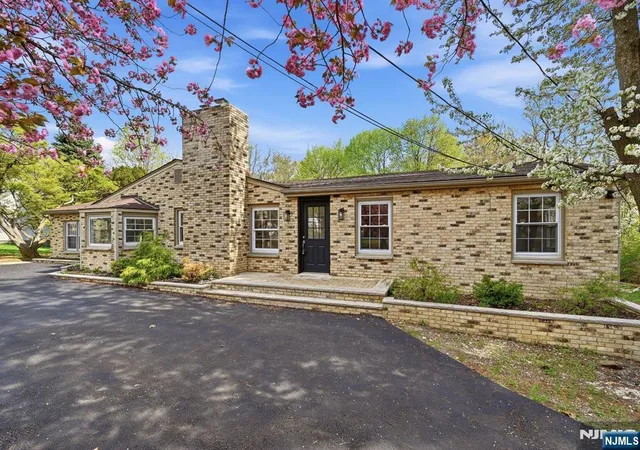 Photo 2 of Sale Pending at 356 North Rd, Chester Township, NJ 07930 | MLS# 26010379 | Listing updated on 2026-08-28