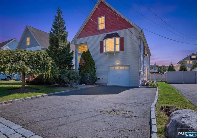 33rd image of 7 Strickland Ave, Little Falls, NJ 07424 | MLS# 26010534