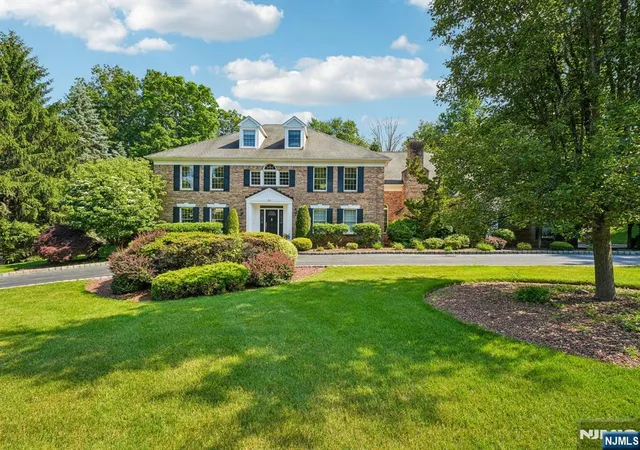 2nd image of 416 Devonshire Dr, Franklin Lakes, NJ 07417 | MLS# 26010615