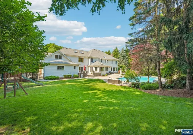 46th image of 416 Devonshire Dr, Franklin Lakes, NJ 07417 | MLS# 26010615