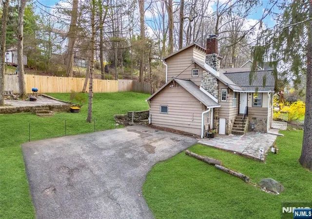 3rd image of 47 Hillside Rd, Sparta, NJ 07871 | MLS# 26010793