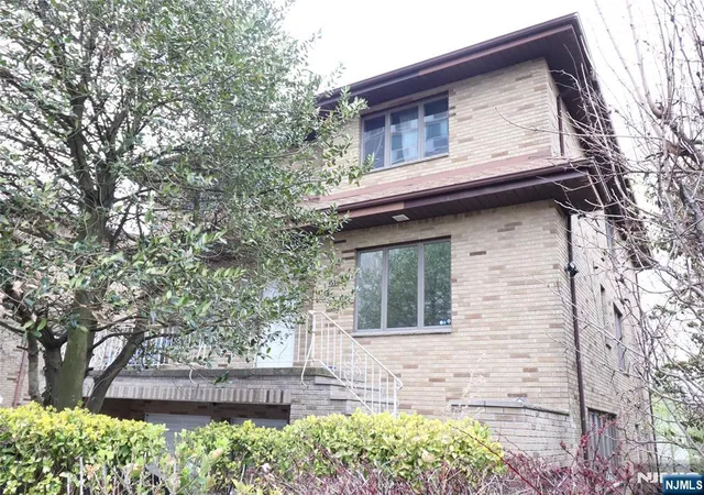 3rd image of 1359 15Th St, Fort Lee, NJ 07024 | MLS# 26011123
