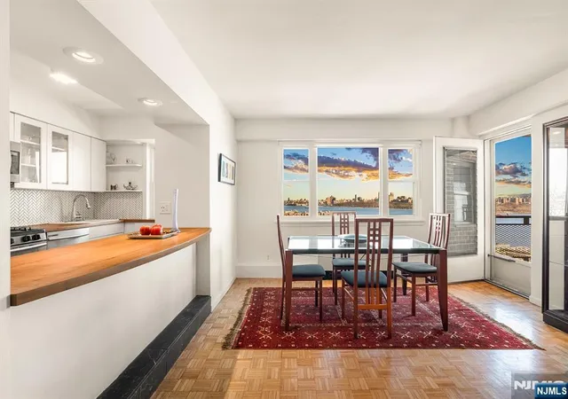 Listing Photo 4 - Condo for sale in building located at 8800Th Blvd E, Jersey City, NJ 07047 - Unit #005E